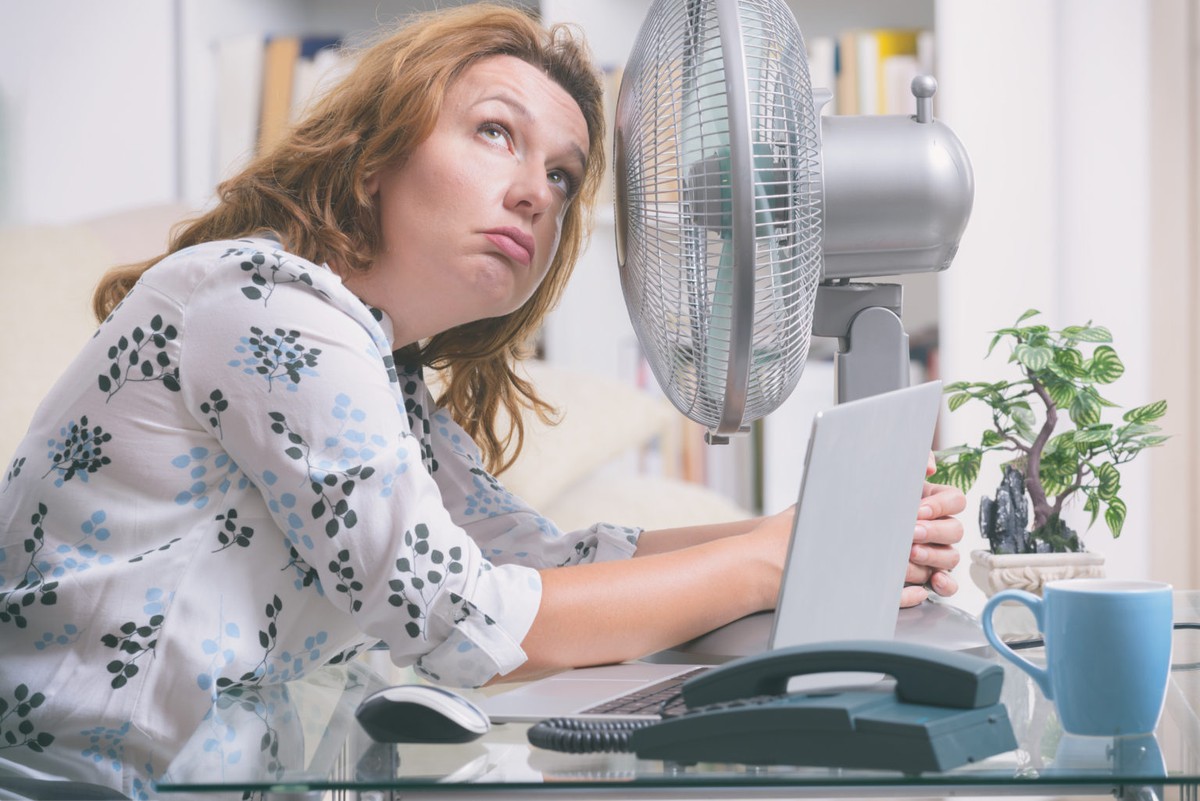 Điều gì xảy ra bên trong cơ thể phụ nữ khi bốc hỏa ? - Ảnh 2.