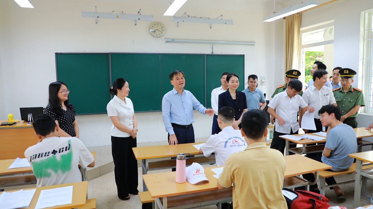Quảng Ninh: Không có thí sinh vi phạm quy chế thi trong môn đầu tiên tốt nghiệp THPT- Ảnh 1. Quảng Ninh: Không có thí sinh vi phạm quy chế thi trong môn đầu tiên tốt nghiệp THPT- Ảnh 1.
