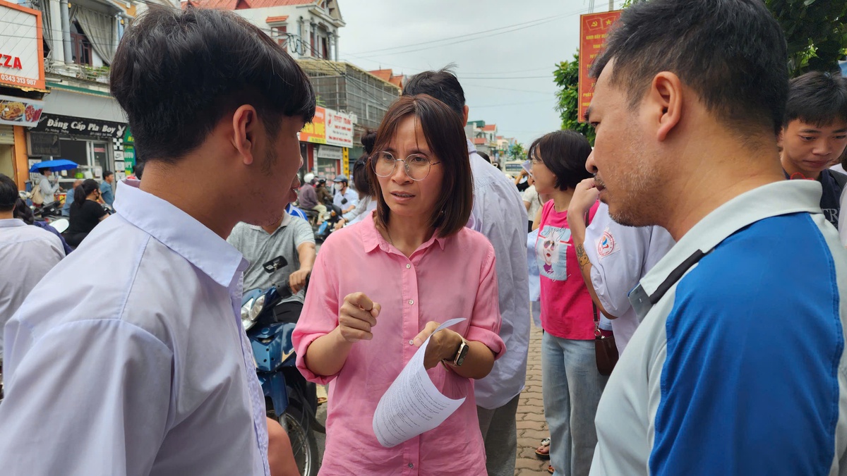 Kỳ thi tốt nghiệp THPT 2026: Đề Ngữ văn vừa sức, phân hóa rõ rệt ở kỹ năng nghị luận- Ảnh 3. Kỳ thi tốt nghiệp THPT 2026: Đề Ngữ văn vừa sức, phân hóa rõ rệt ở kỹ năng nghị luận- Ảnh 3.