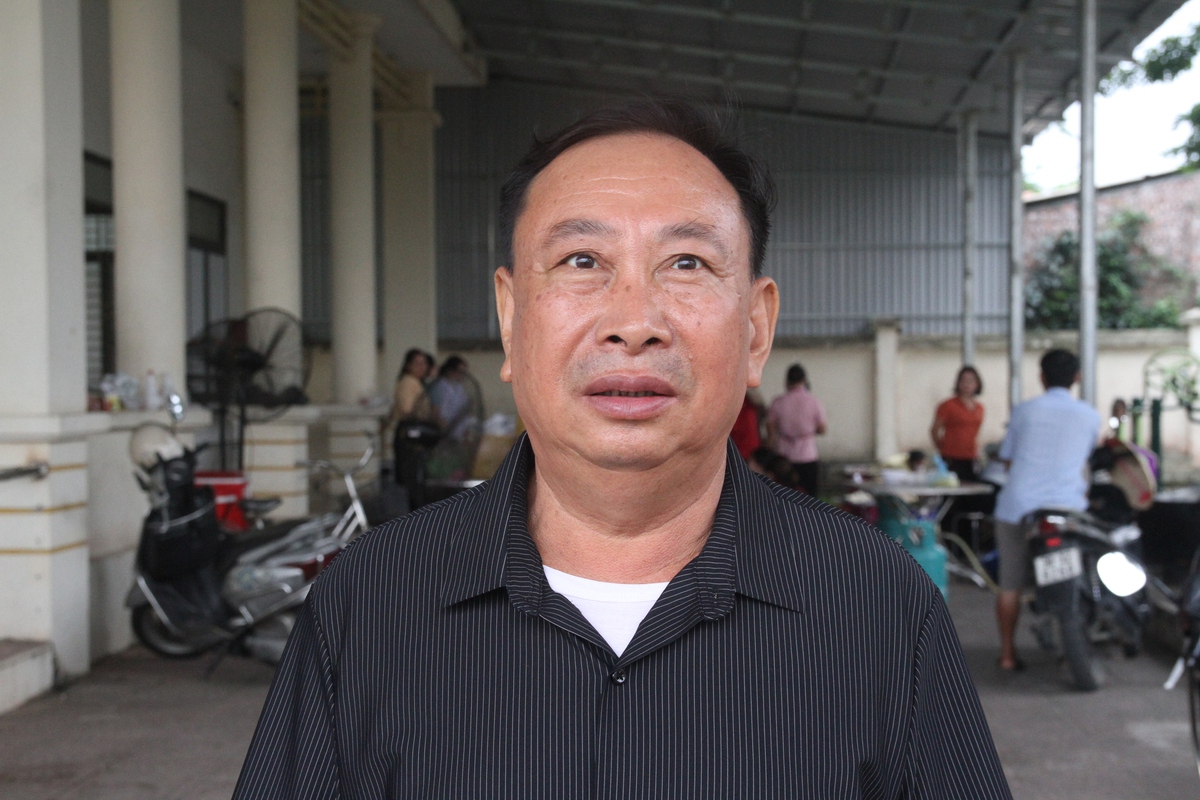 Người dân chung tay, mời cỗ sĩ tử- Ảnh 9. Người dân chung tay, mời cỗ sĩ tử- Ảnh 9.