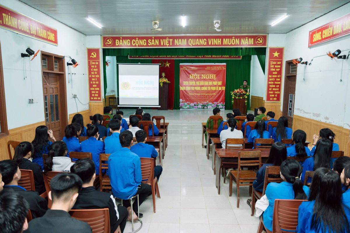 Xây dựng "lá chắn mềm" nơi vùng biên Lao Bảo - Ảnh 3.