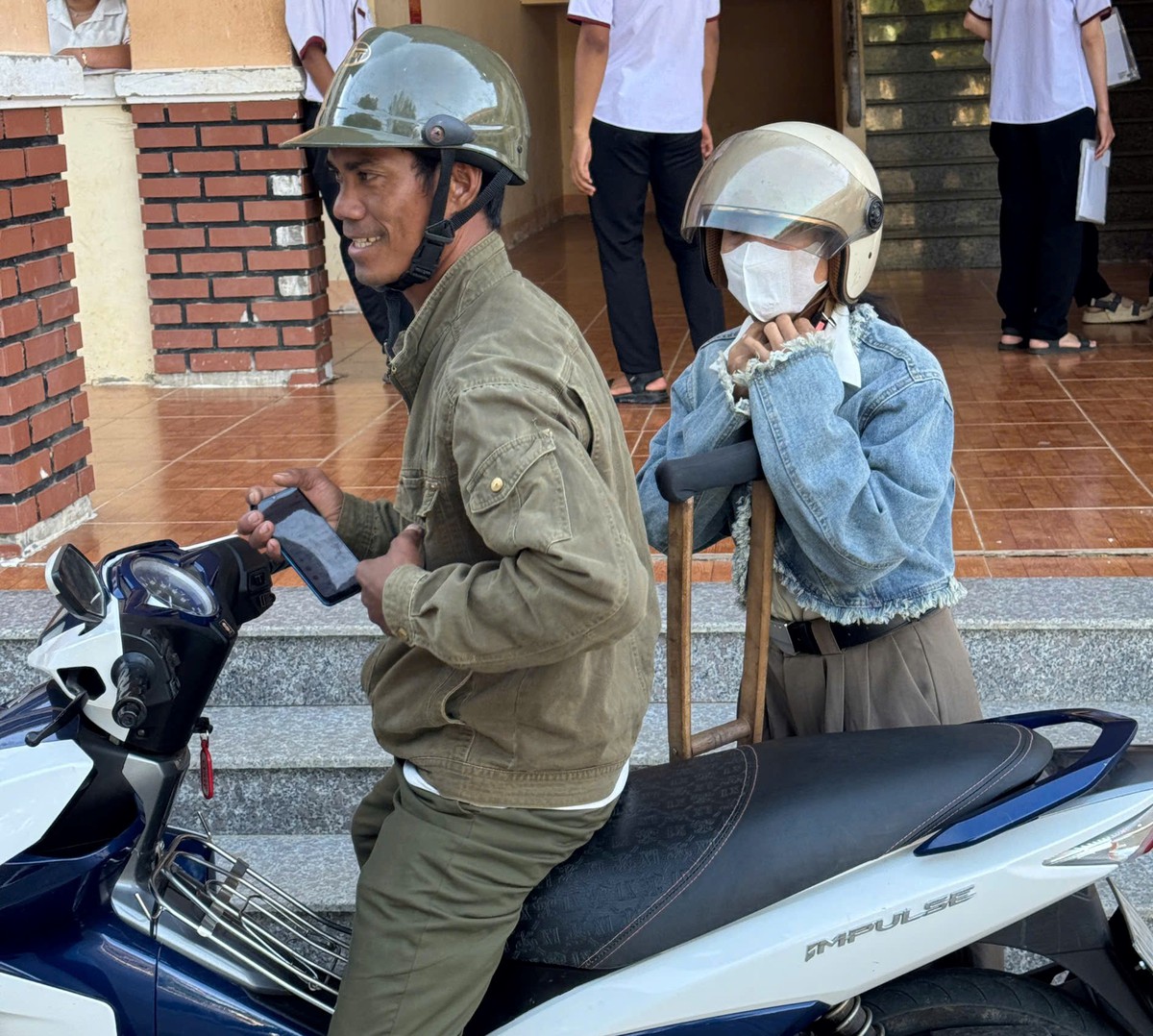 Gia Lai: Chi hội trưởng thi tốt nghiệp THPT ở tuổi 39, quyết tâm chinh phục ngành luật- Ảnh 1. Gia Lai: Chi hội trưởng thi tốt nghiệp THPT ở tuổi 39, quyết tâm chinh phục ngành luật- Ảnh 1.