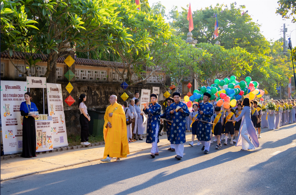 Vinamilk góp phần lan tỏa lối sống xanh tại Lễ hội ẩm thực Chay – Festival Huế 2026 - Ảnh 8.