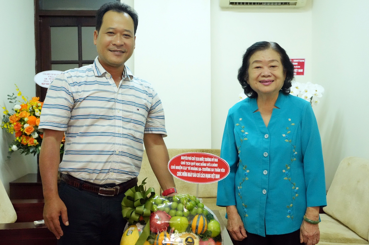 Nguyên Phó Chủ tịch nước Trương Mỹ Hoa chúc mừng Báo Phụ nữ Việt Nam nhân Ngày 21/6 - Ảnh 1.