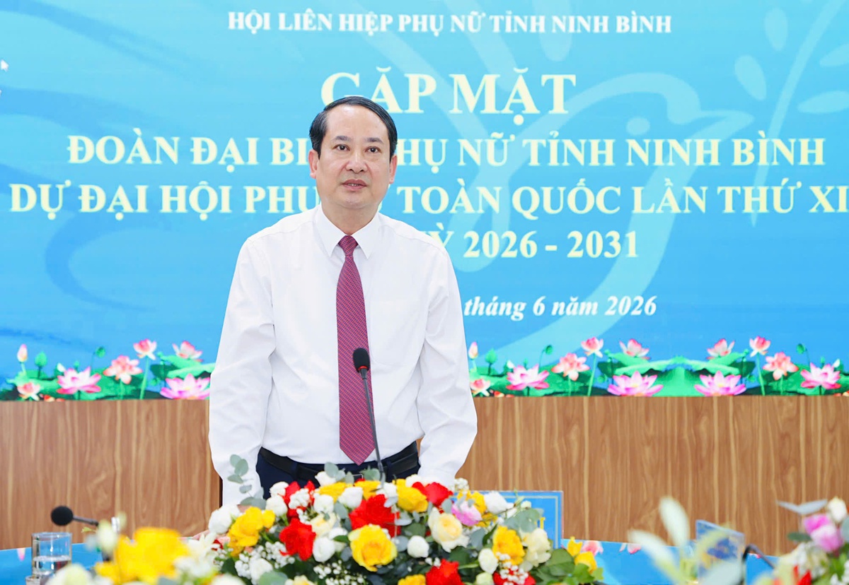 Ninh Bình gặp mặt đoàn đại biểu tham dự Đại hội Phụ nữ toàn quốc XIV - Ảnh 2.
