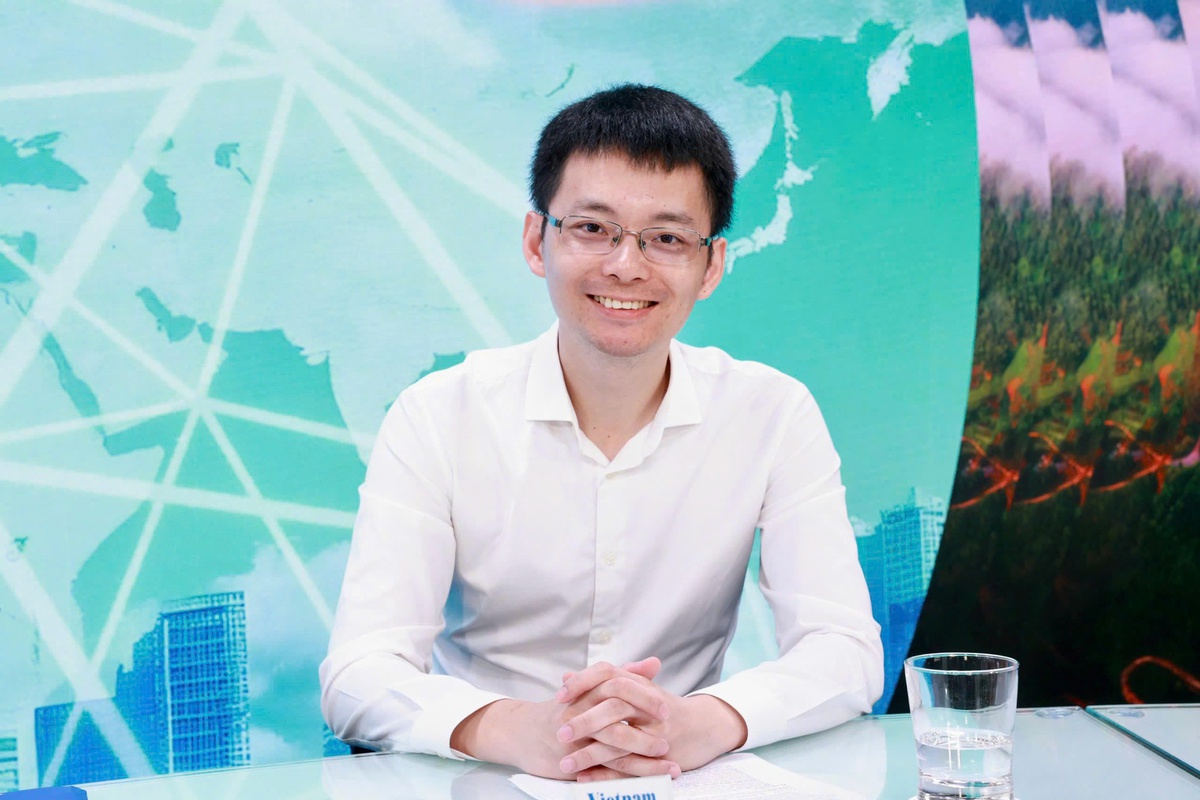 Sau khoản lãi kỷ lục của EVN: Điều nhà đầu tư quan tâm không nằm ở lợi nhuận - Ảnh 2.