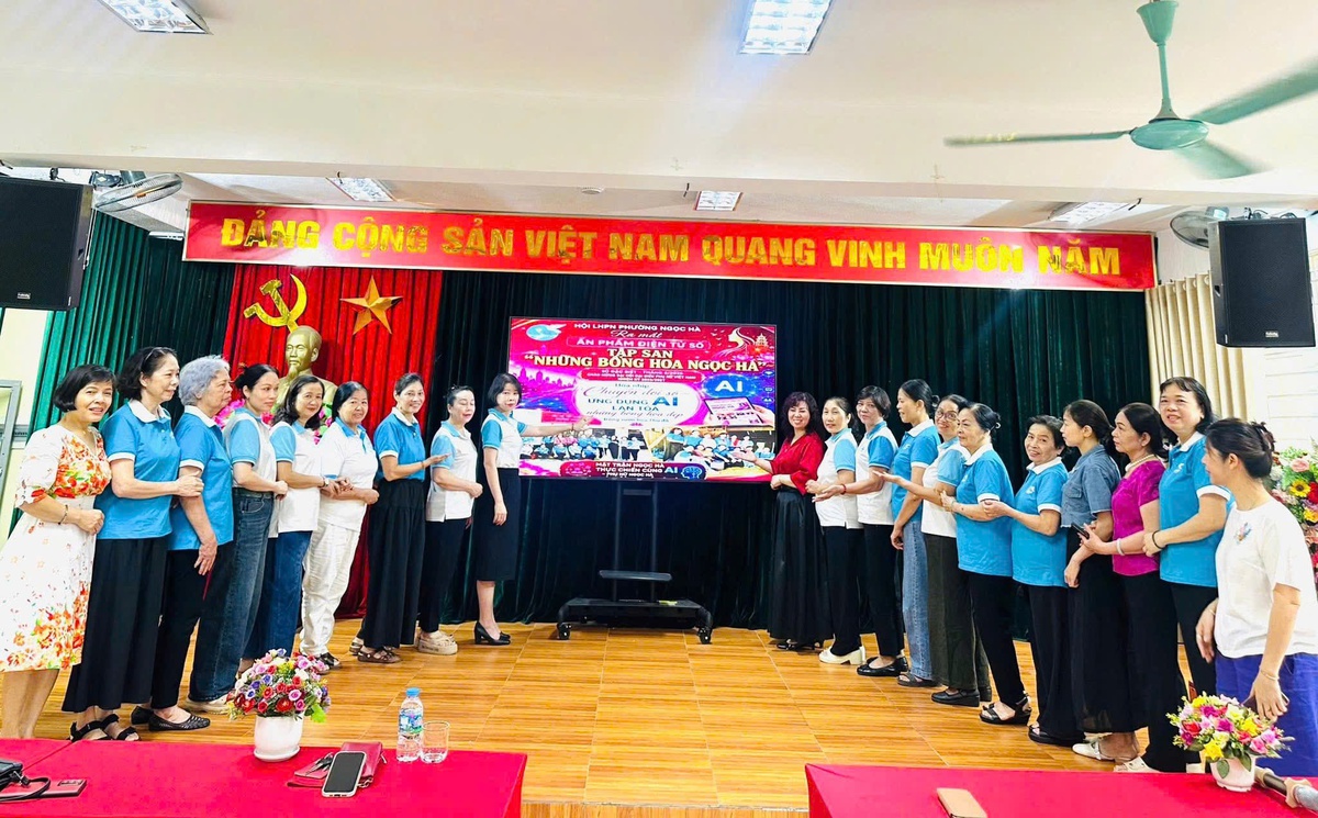 Từ mái ấm nghĩa tình, ấn phẩm số đến những con đường hoa của phụ nữ Thủ đô chào mừng Đại hội- Ảnh 1. Từ mái ấm nghĩa tình, ấn phẩm số đến những con đường hoa của phụ nữ Thủ đô chào mừng Đại hội- Ảnh 1.