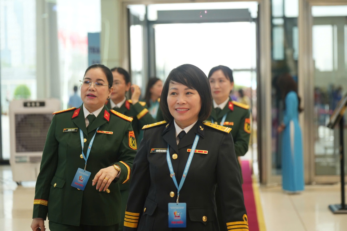 Sắc màu hội tụ trước giờ G khai mạc Đại hội đại biểu Phụ nữ toàn quốc lần thứ XIV - Ảnh 3.