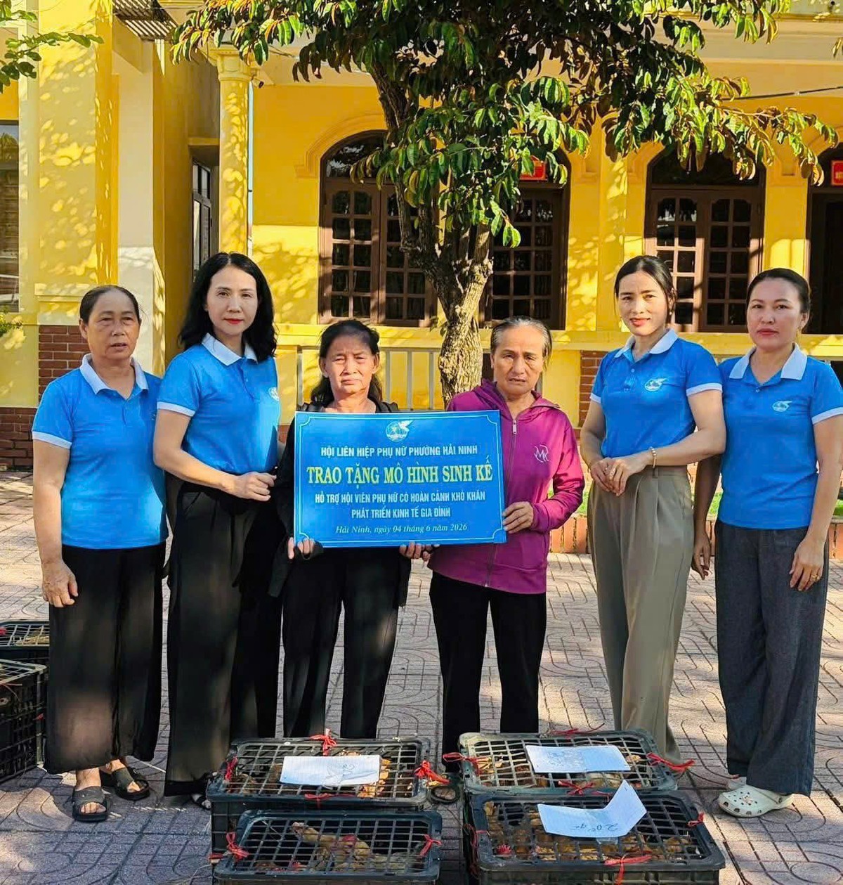 Phụ nữ Hà Tĩnh tạo 773 công trình, phần việc hướng về Đại hội XIV - Ảnh 2.