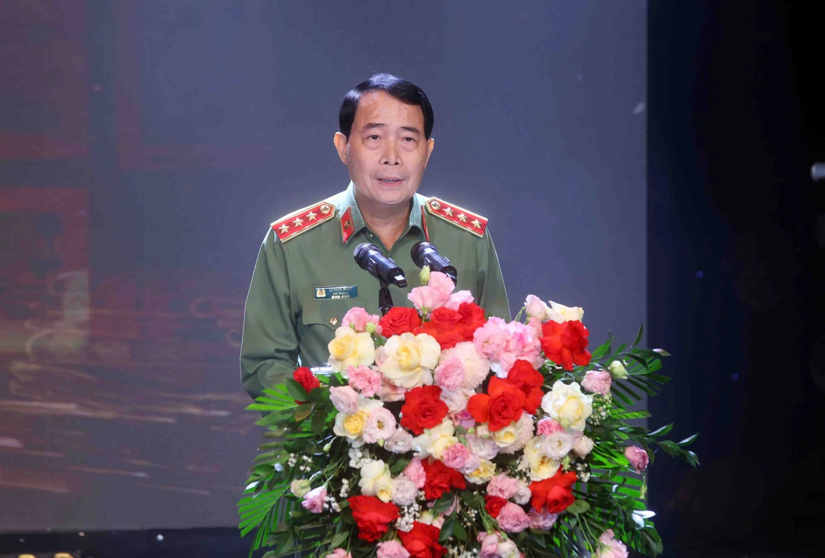 Bộ Công an phát động Giải báo chí "Vì an ninh Tổ quốc và bình yên cuộc sống" - Ảnh 1.