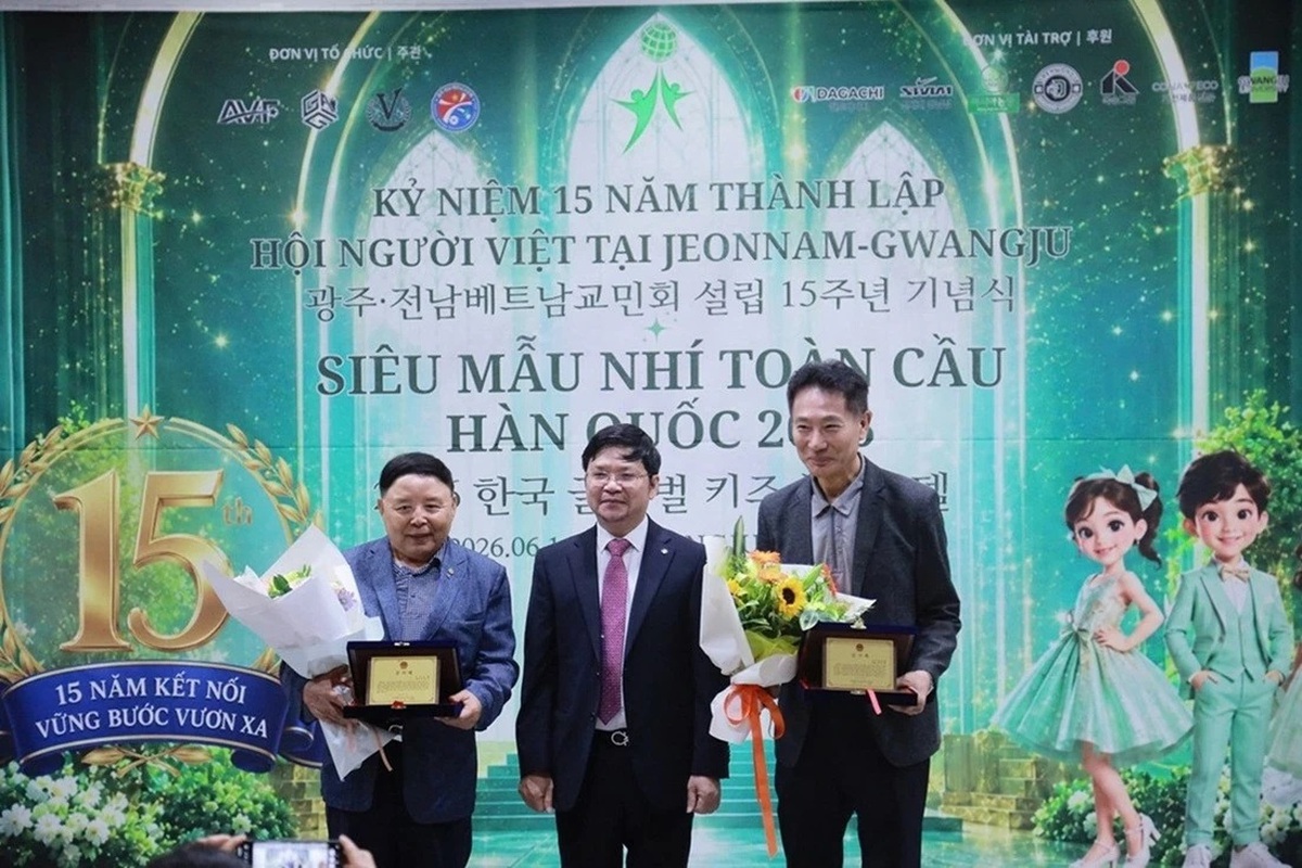 Celebration of 5th Anniversary of the Vietnamese Association in Jeonnam - Gwangju - Ảnh 2.