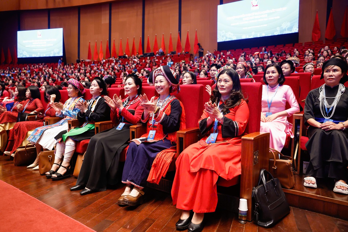 Quảng Ninh phát huy vai trò cấp ủy, chính quyền trong xây dựng gia đình "5 không, 3 sạch, 3 an" - Ảnh 1.