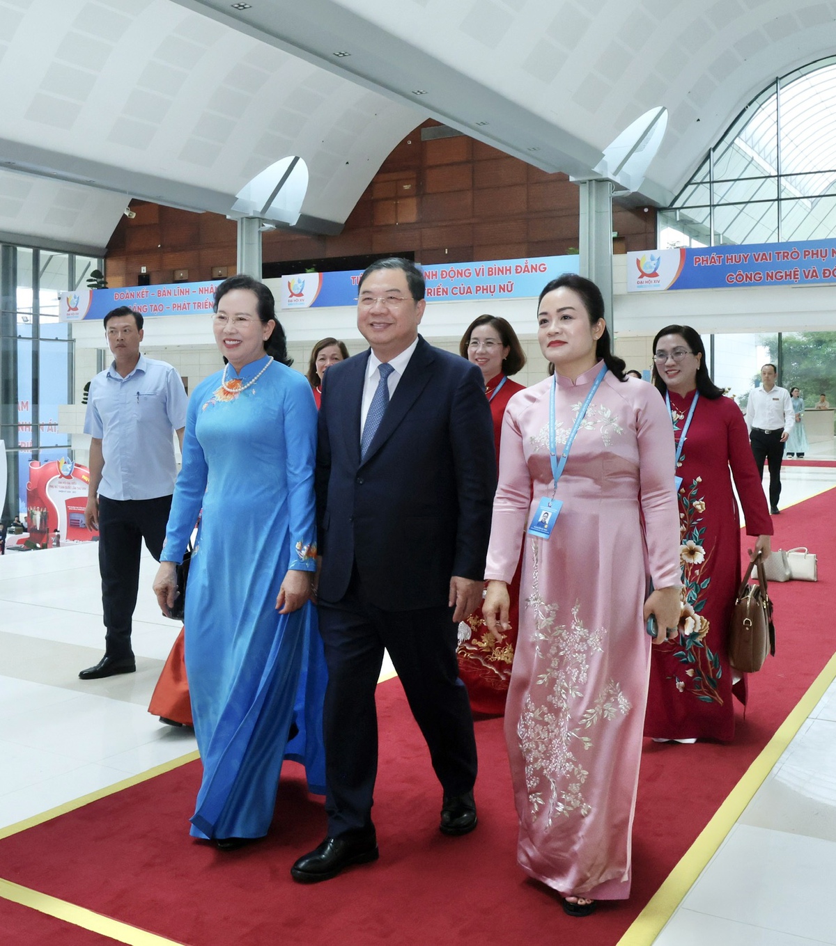 Phó Thủ tướng Thường trực Phạm Gia Túc dự Đại hội đại biểu Phụ nữ toàn quốc lần thứ XIV - Ảnh 1.