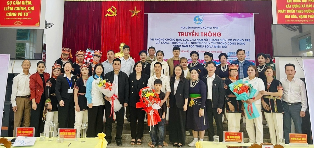 Chấm dứt bạo lực, vun đắp yêu thương- Ảnh 1. Chấm dứt bạo lực, vun đắp yêu thương- Ảnh 1.
