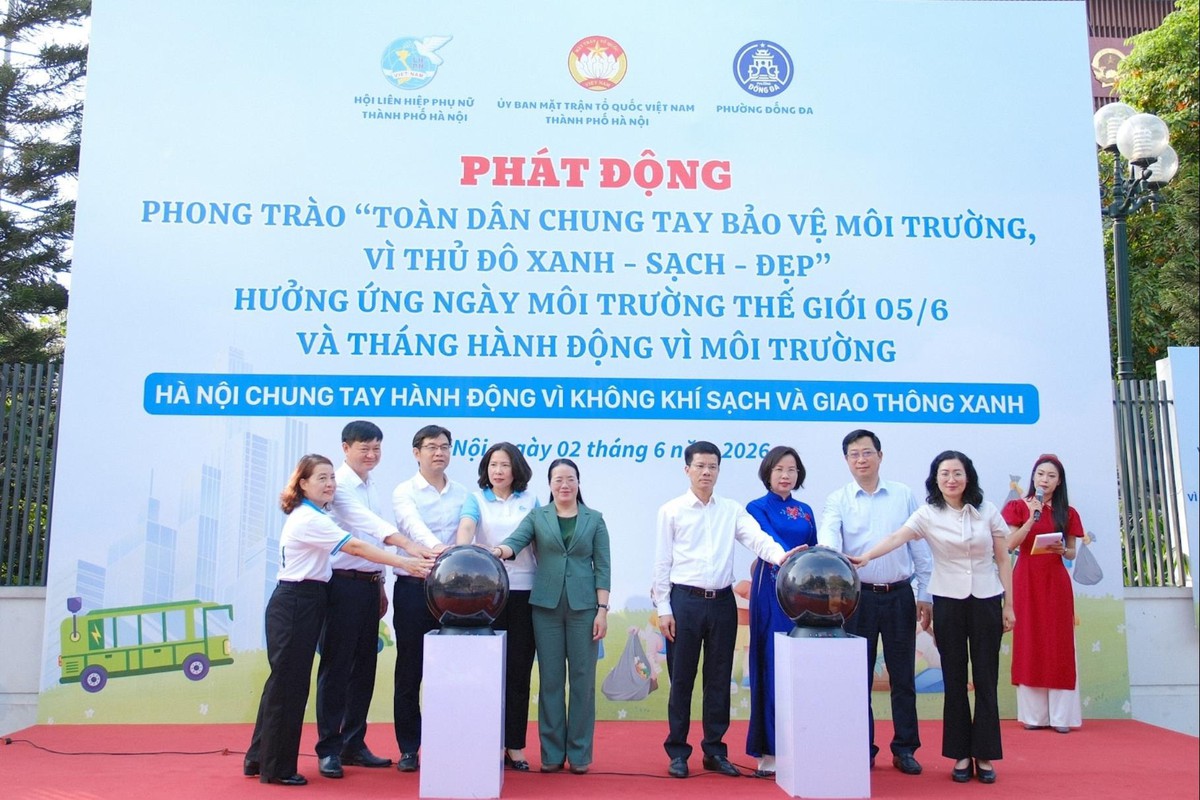 "Toàn dân chung tay bảo vệ môi trường vì Thủ đô xanh - sạch - đẹp"- Ảnh 1. "Toàn dân chung tay bảo vệ môi trường vì Thủ đô xanh - sạch - đẹp"- Ảnh 1.