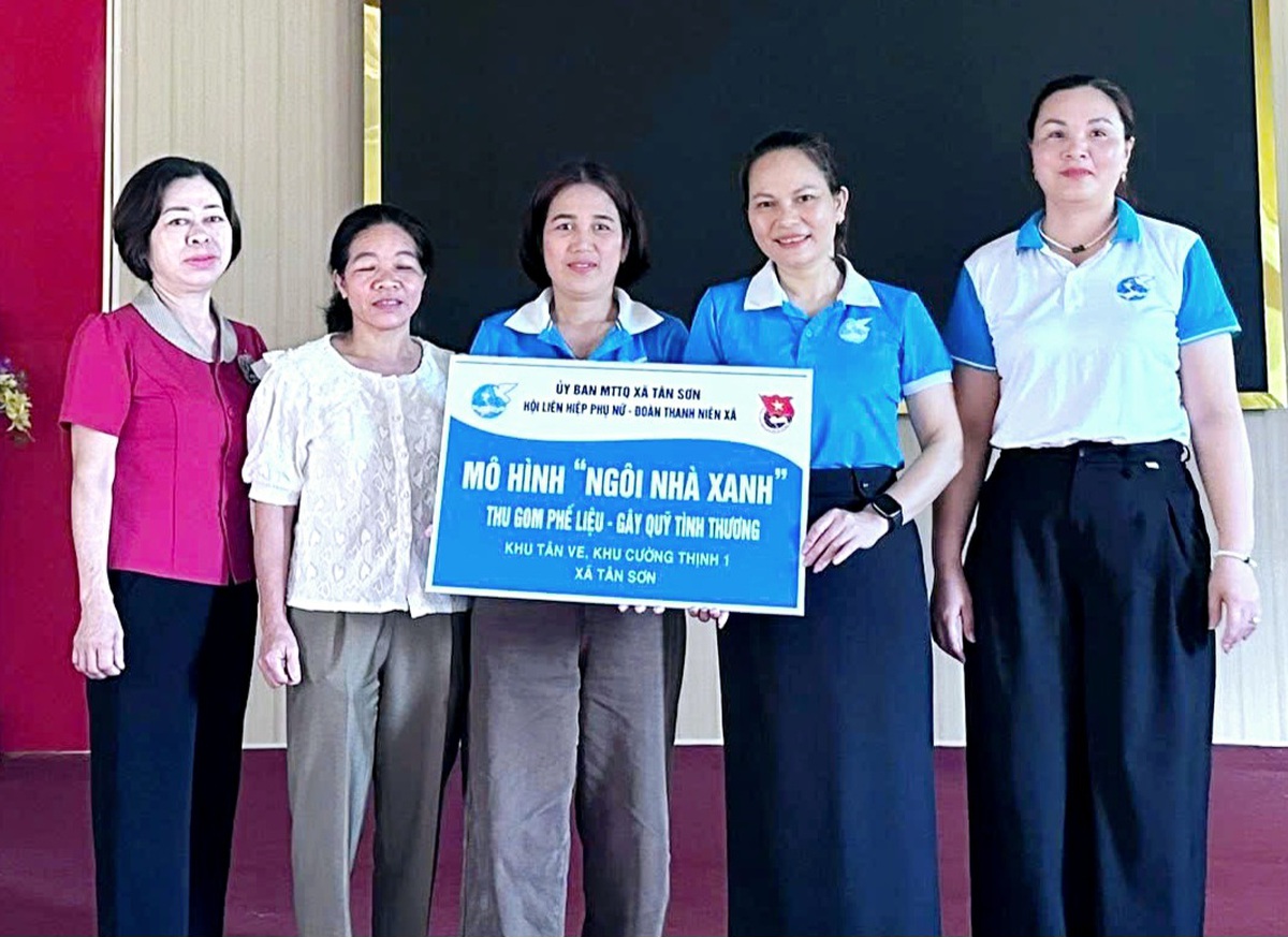 Khi phụ nữ trở thành “tay hòm chìa khóa” trong tiết kiệm điện- Ảnh 1.
