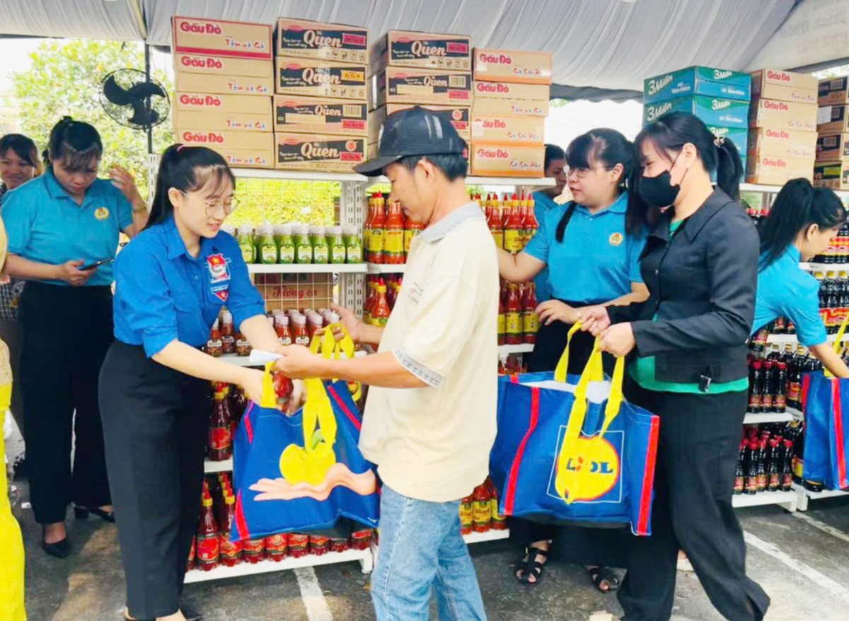 Mong mỏi của công nhân, lao động nữ gửi đến Đại hội XIV Công đoàn Việt Nam- Ảnh 3. Mong mỏi của công nhân, lao động nữ gửi đến Đại hội XIV Công đoàn Việt Nam- Ảnh 3.