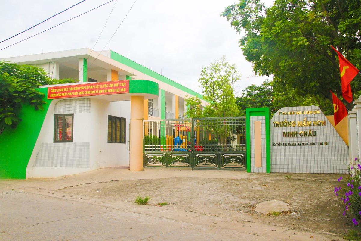 Hà Nội: Người dân xã đảo mong mỏi ngôi trường THPT công lập lấy 8,5 điểm/3 môn sớm đi vào hoạt động - Ảnh 3. Hà Nội: Người dân xã đảo mong mỏi ngôi trường THPT công lập lấy 8,5 điểm/3 môn sớm đi vào hoạt động - Ảnh 3.