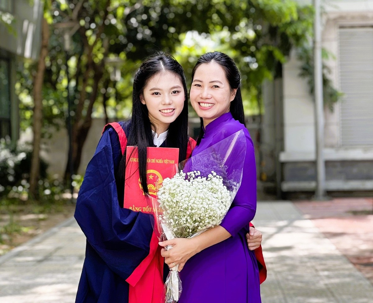Thủ khoa lớp 10 THPT ở Hà Nội không chọn học ở trường nguyện vọng 1 và 3 trường chuyên - Ảnh 1. Thủ khoa lớp 10 THPT ở Hà Nội không chọn học ở trường nguyện vọng 1 và 3 trường chuyên - Ảnh 1.