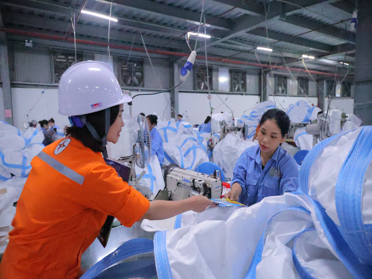 Điện lực miền Bắc đảm bảo cung ứng điện an toàn, ổn định trước áp lực phụ tải tăng cao - Ảnh 4.