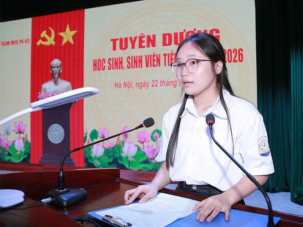 Quân chủng Phòng không-Không quân tuyên dương học sinh, sinh viên tiêu biểu- Ảnh 1.