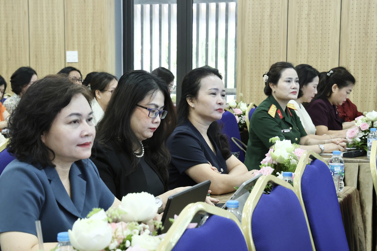 Đưa Nghị quyết Đại hội Phụ nữ toàn quốc XIV vào cuộc sống bằng hành động quyết liệt, hiệu quả từ cơ sở- Ảnh 5. Đưa Nghị quyết Đại hội Phụ nữ toàn quốc XIV vào cuộc sống bằng hành động quyết liệt, hiệu quả từ cơ sở- Ảnh 5.