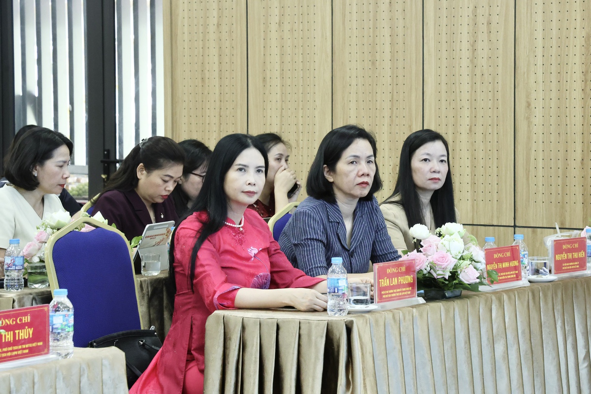 Đưa Nghị quyết Đại hội Phụ nữ toàn quốc XIV vào cuộc sống bằng hành động quyết liệt, hiệu quả từ cơ sở- Ảnh 1. Đưa Nghị quyết Đại hội Phụ nữ toàn quốc XIV vào cuộc sống bằng hành động quyết liệt, hiệu quả từ cơ sở- Ảnh 1.