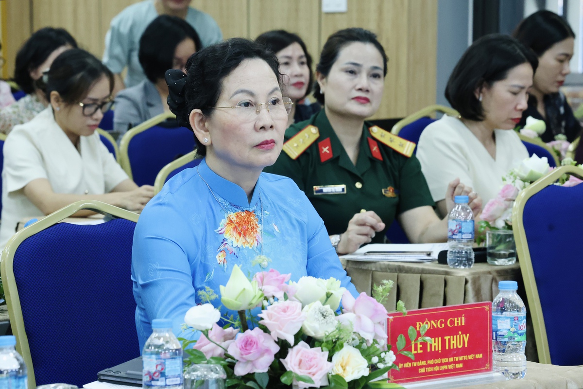 Đột phá trong thực hiện "Xây dựng gia đình 5 không, 3 sạch, 3 an" và Hỗ trợ phụ nữ phát triển toàn diện - Ảnh 1.