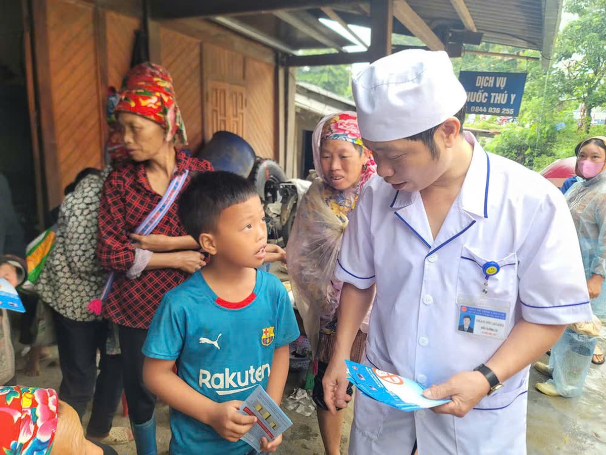 Lào Cai: Tăng cường xây dựng môi trường không khói thuốc, bảo vệ sức khỏe cộng đồng - Ảnh 1.