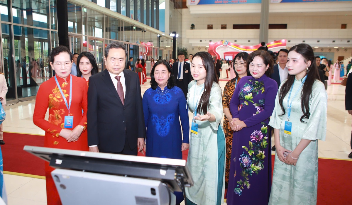 Toàn văn bài phát biểu của Chủ tịch Quốc hội Trần Thanh Mẫn tại Đại hội đại biểu Phụ nữ toàn quốc lần thứ XIV- Ảnh 3. Toàn văn bài phát biểu của Chủ tịch Quốc hội Trần Thanh Mẫn tại Đại hội đại biểu Phụ nữ toàn quốc lần thứ XIV- Ảnh 3.