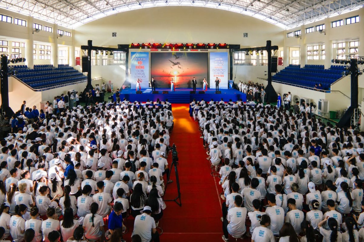 Sửa Luật Phòng, chống tác hại của thuốc lá: Truyền thông phải đi trước một bước - Ảnh 1.
