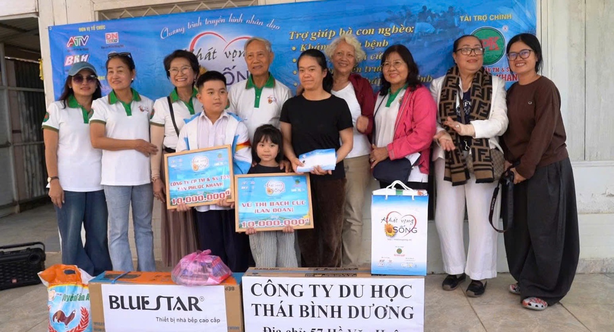 Nghị lực phi thường của người góa phụ khiếm thính - Ảnh 2.