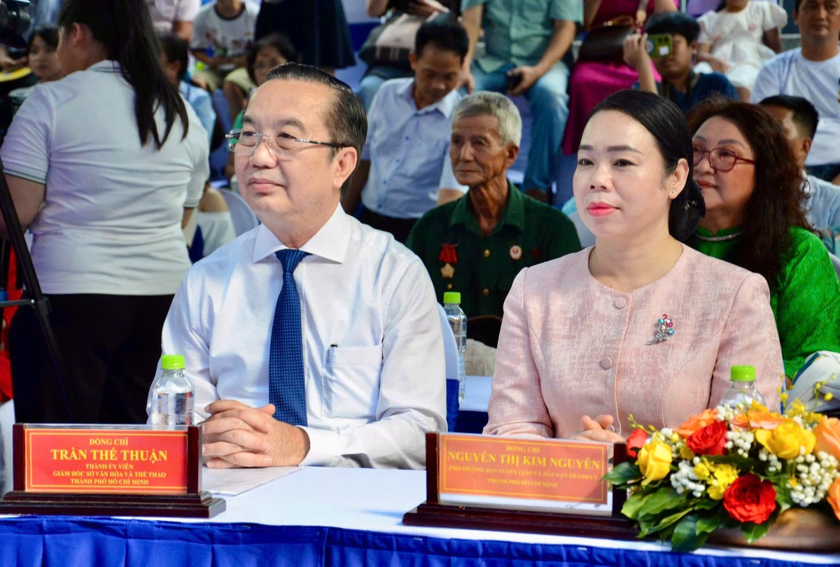 Hội sách thiếu nhi TPHCM chính thức khai mạc, quy mô lớn nhất từ trước đến nay- Ảnh 1.