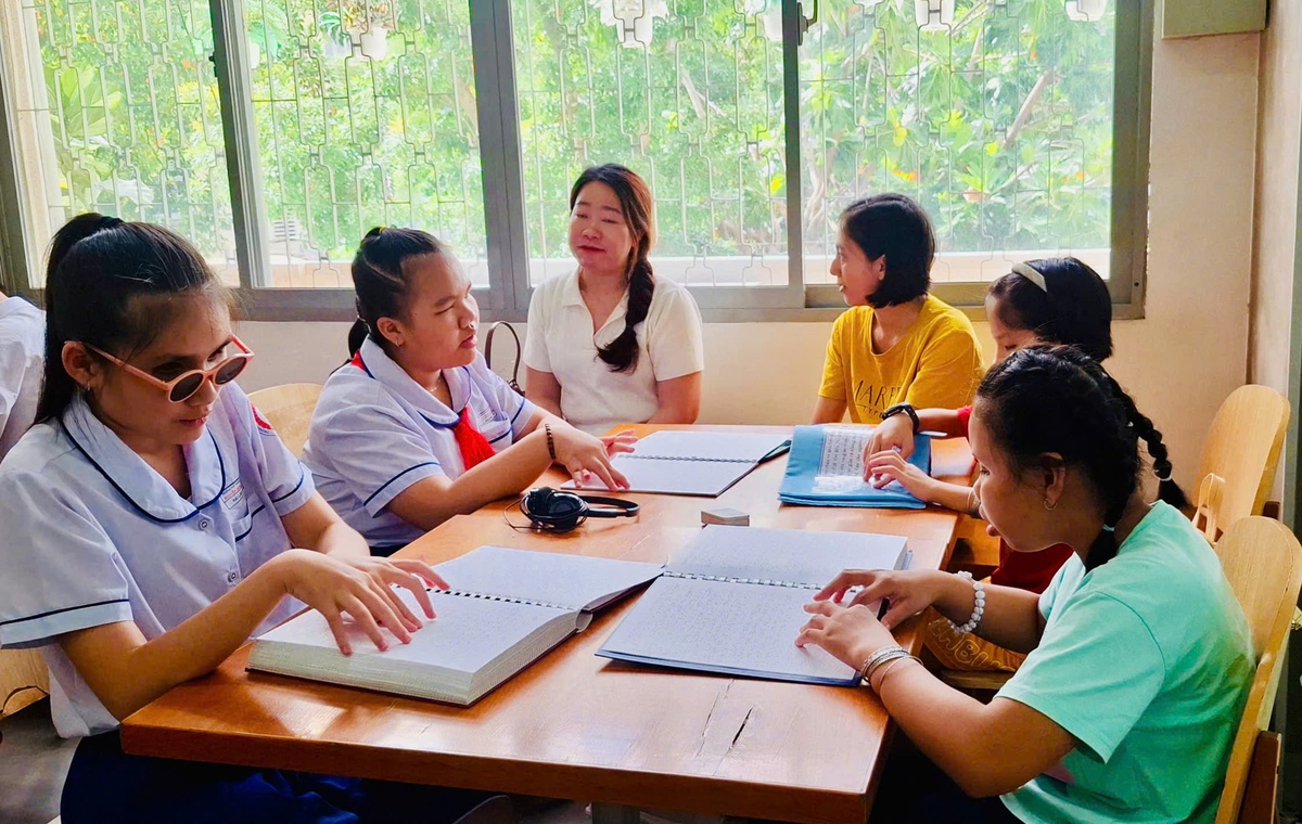 Hội sách thiếu nhi TPHCM chính thức khai mạc, quy mô lớn nhất từ trước đến nay- Ảnh 2.