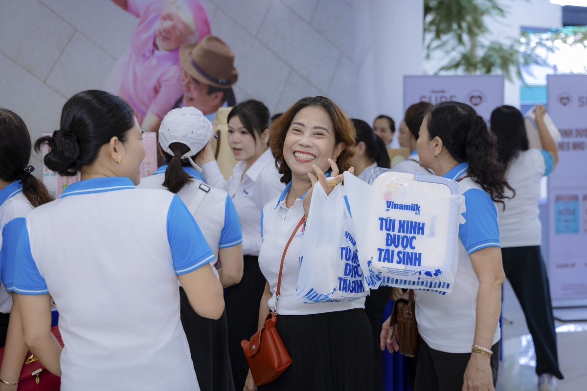 Vinamilk Sure đồng hành cùng Ngày Gia đình Việt Nam: Lan tỏa giải pháp "Sống khỏe chủ động"- Ảnh 3.