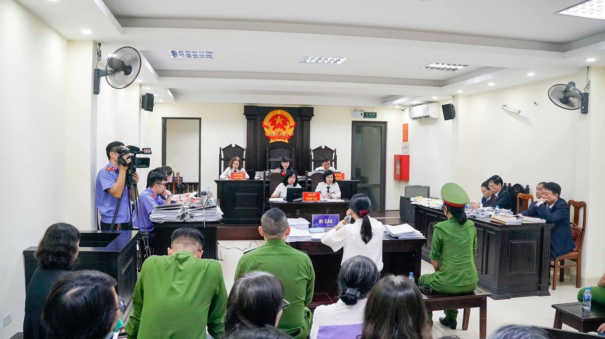 Luật sư đề nghị tuyên cựu Hiệu trưởng Nguyễn Thị Bình vô tội: "Đây mới là công lý trọn vẹn" - Ảnh 1.