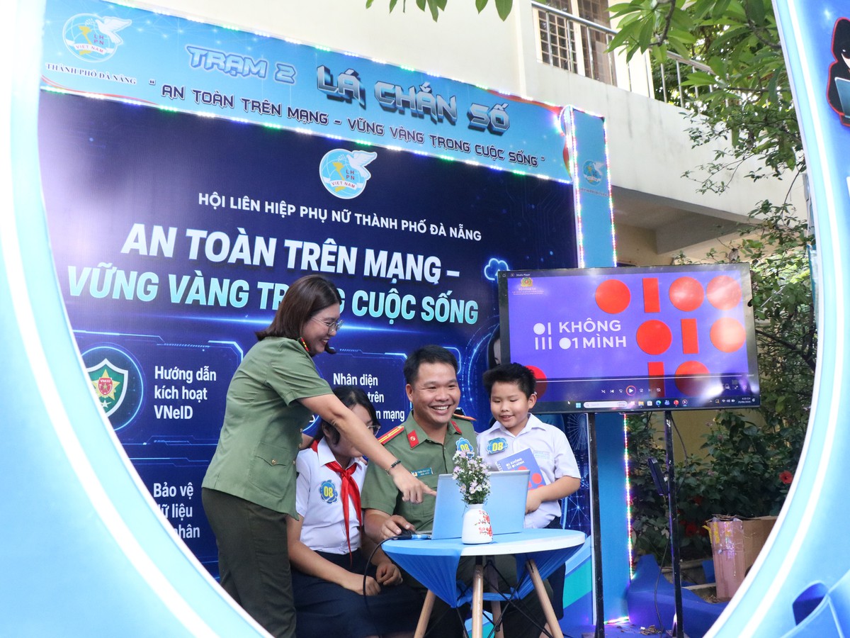 Yêu thương kết nối "gia đình số"- Ảnh 7.