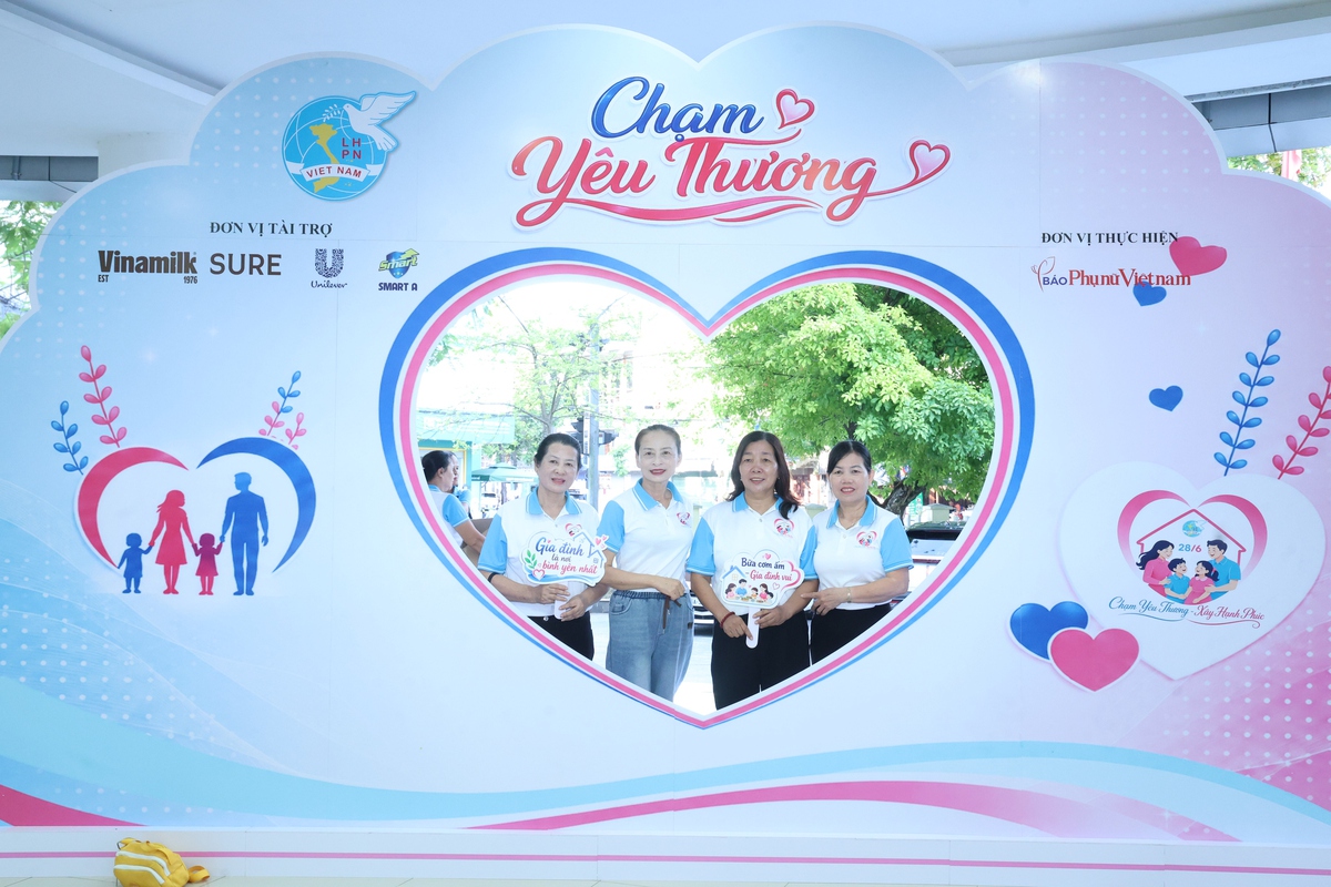 Những hình ảnh đáng nhớ tại Lễ Mít tinh hưởng ứng Ngày Gia đình Việt Nam 28/6 - Ảnh 41.