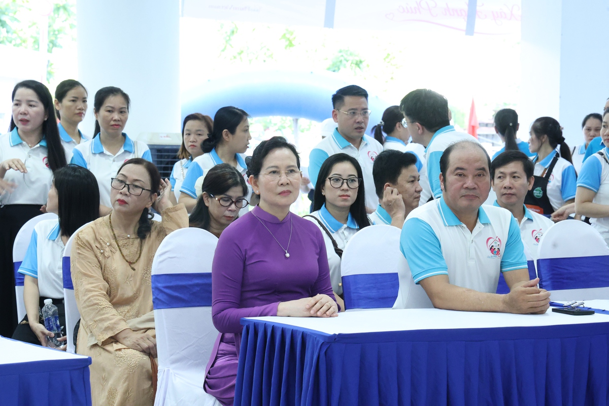 Rộn ràng Hội thi nấu ăn "Vị nhà": Nơi lan tỏa yêu thương nhân Ngày Gia đình Việt Nam 28/6 - Ảnh 1.