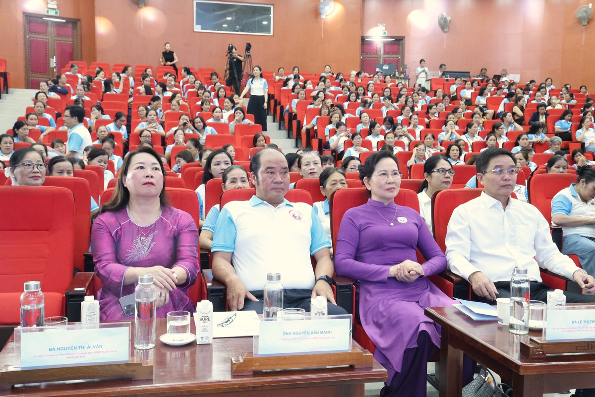 Những hình ảnh đáng nhớ tại Lễ Mít tinh hưởng ứng Ngày Gia đình Việt Nam 28/6 - Ảnh 9.