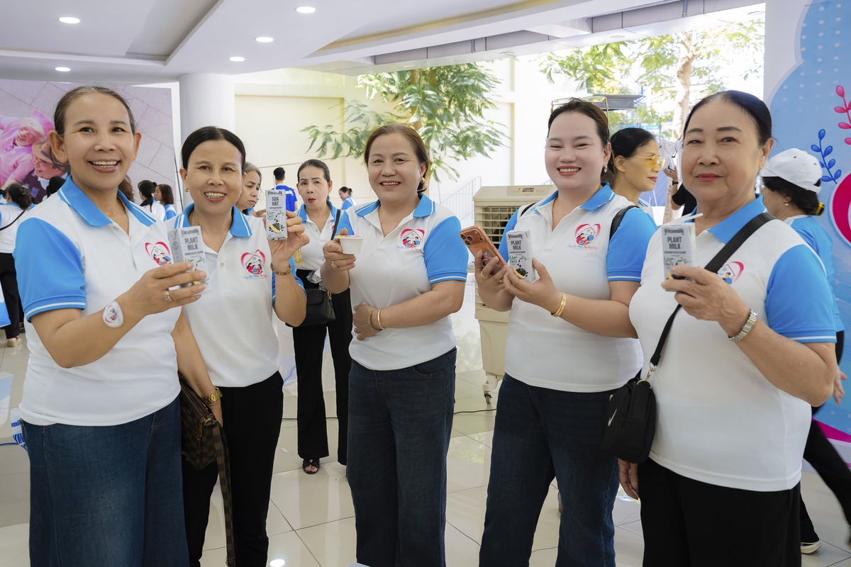 Vinamilk Sure đồng hành cùng Ngày Gia đình Việt Nam: Lan tỏa giải pháp "Sống khỏe chủ động"- Ảnh 2.