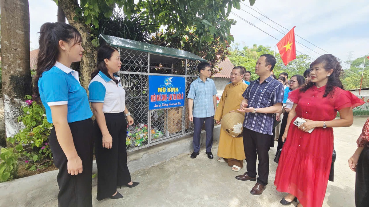 Sạch đẹp vùng biên xứ Lạng chào mừng Đạo hội Phụ nữ toàn quốc XIV- Ảnh 3.