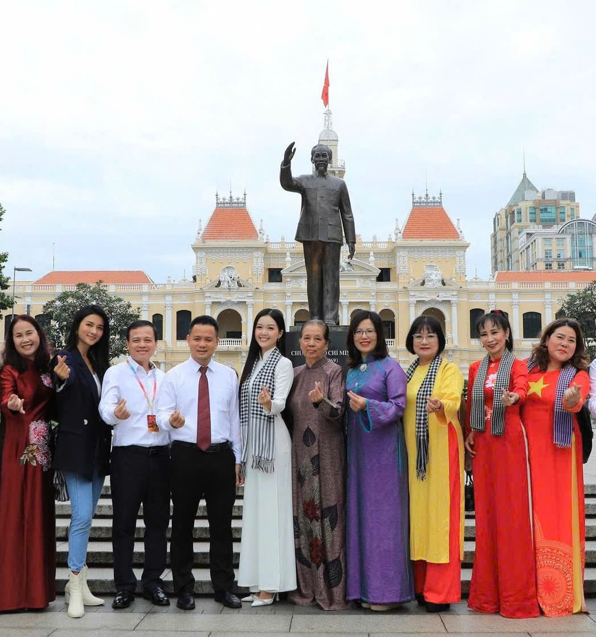 TPHCM trong tim nhà văn Hoài Hương, NSƯT Tuyết Thu, ca sĩ Duyên Quỳnh- Ảnh 1.