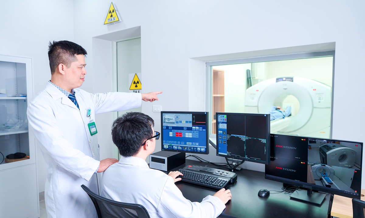 Bệnh viện Phương Đông nhận "cú đúp" vinh danh tại khu vực châu Á - Thái Bình Dương- Ảnh 2.