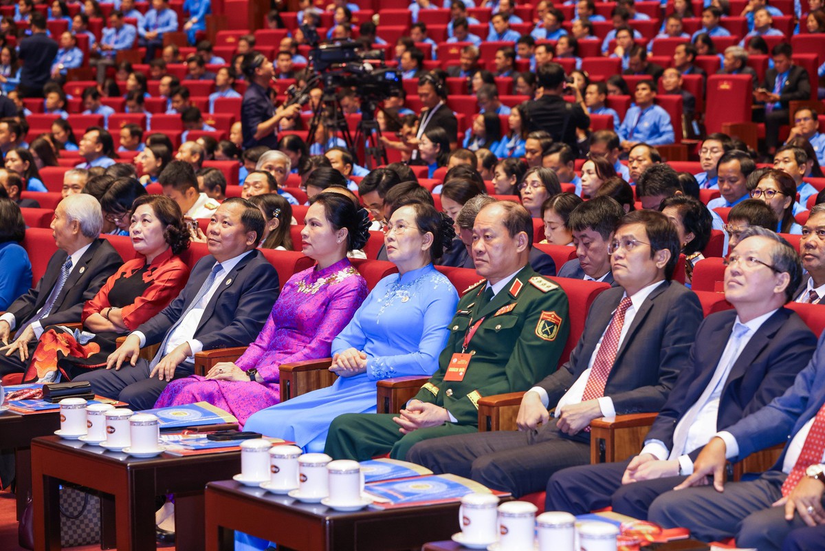 Khai mạc trọng thể Đại hội Công đoàn Việt Nam lần thứ XIV- Ảnh 2.