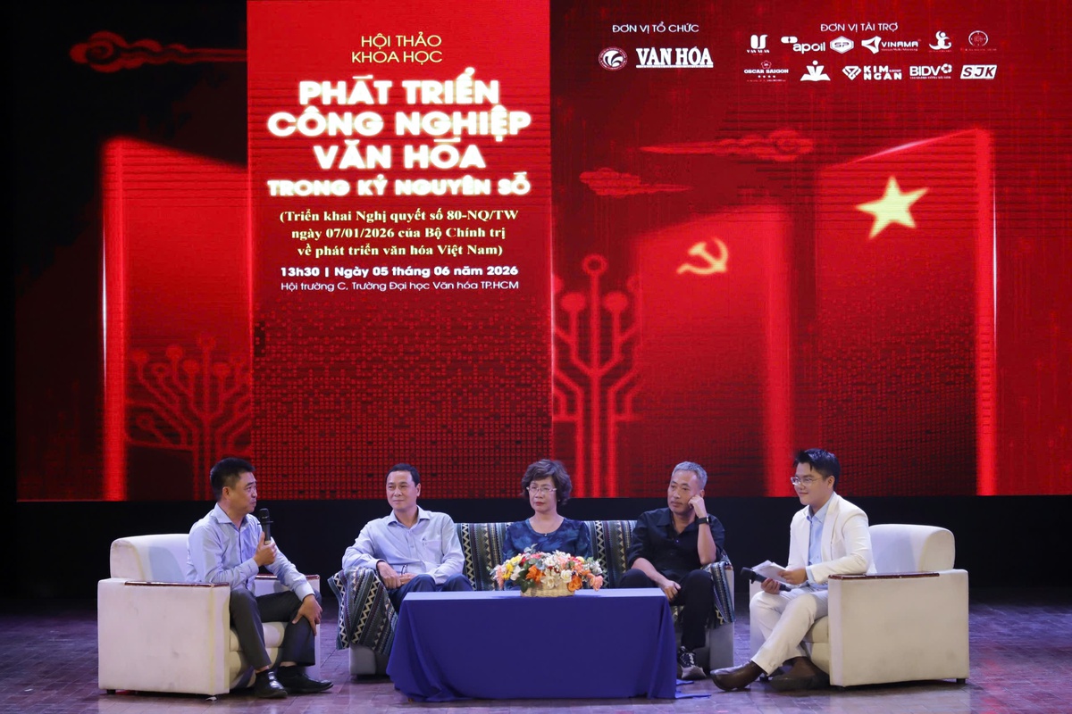 Phiên thảo luận Khơi thông nguồn lực để phát triển công nghiệp văn hóa