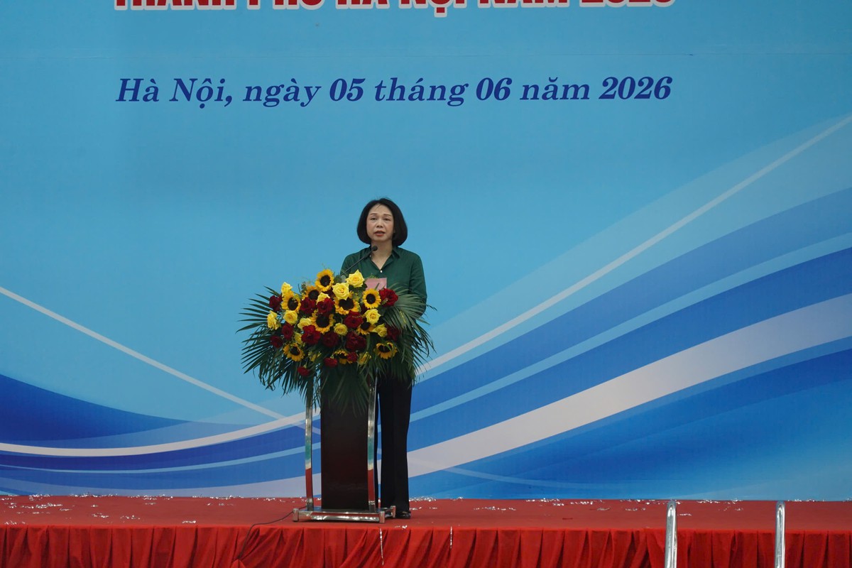 Hà Nội phát động tập luyện bơi, phòng chống đuối nước cho trẻ em- Ảnh 1.