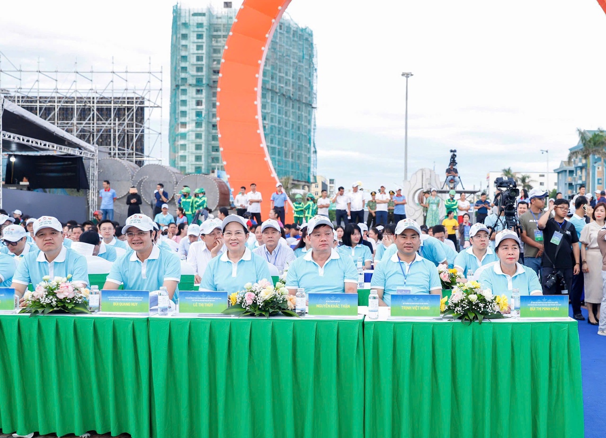 Lễ phát động Quốc gia phong trào toàn dân chung tay bảo vệ môi trường, vì một Việt Nam xanh - sạch - đẹp- Ảnh 1.
