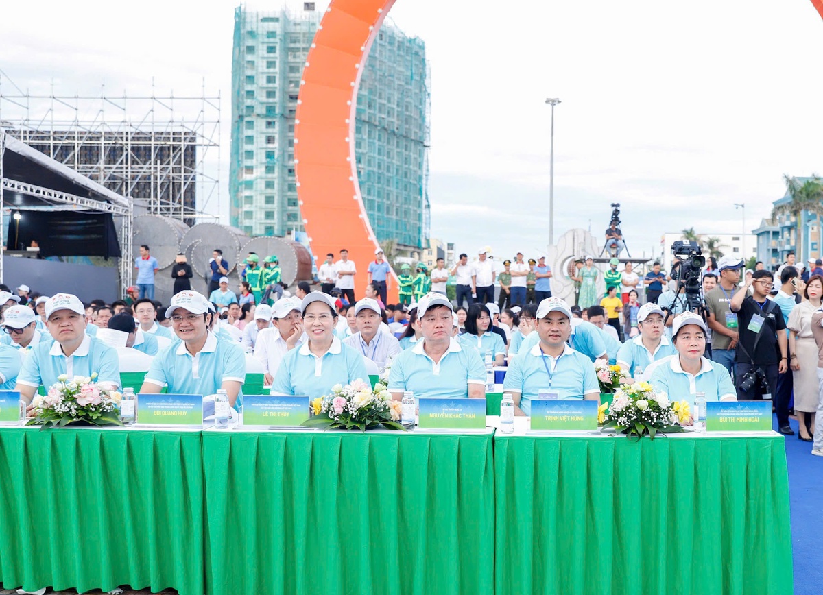 Lễ phát động Quốc gia phong trào toàn dân chung tay bảo vệ môi trường, vì một Việt Nam xanh - sạch - đẹp- Ảnh 1.