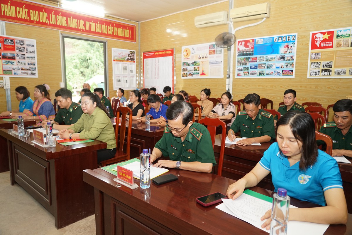 Điện Biên: Ra mắt Tổ phụ nữ tự quản đường biên, cột mốc tại xã biên giới - Ảnh 3. Điện Biên: Ra mắt Tổ phụ nữ tự quản đường biên, cột mốc tại xã biên giới - Ảnh 3.